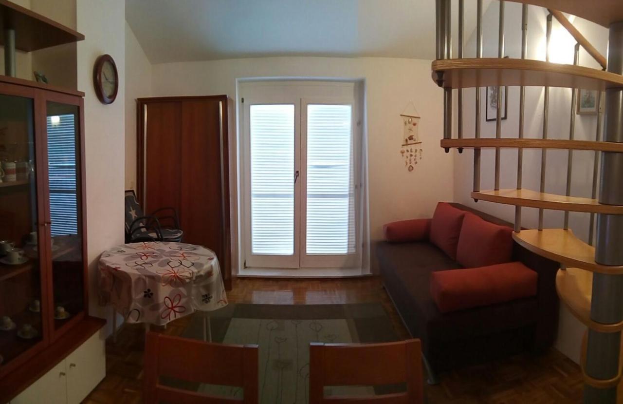 Apartment Malkoc Crikvenica Extérieur photo